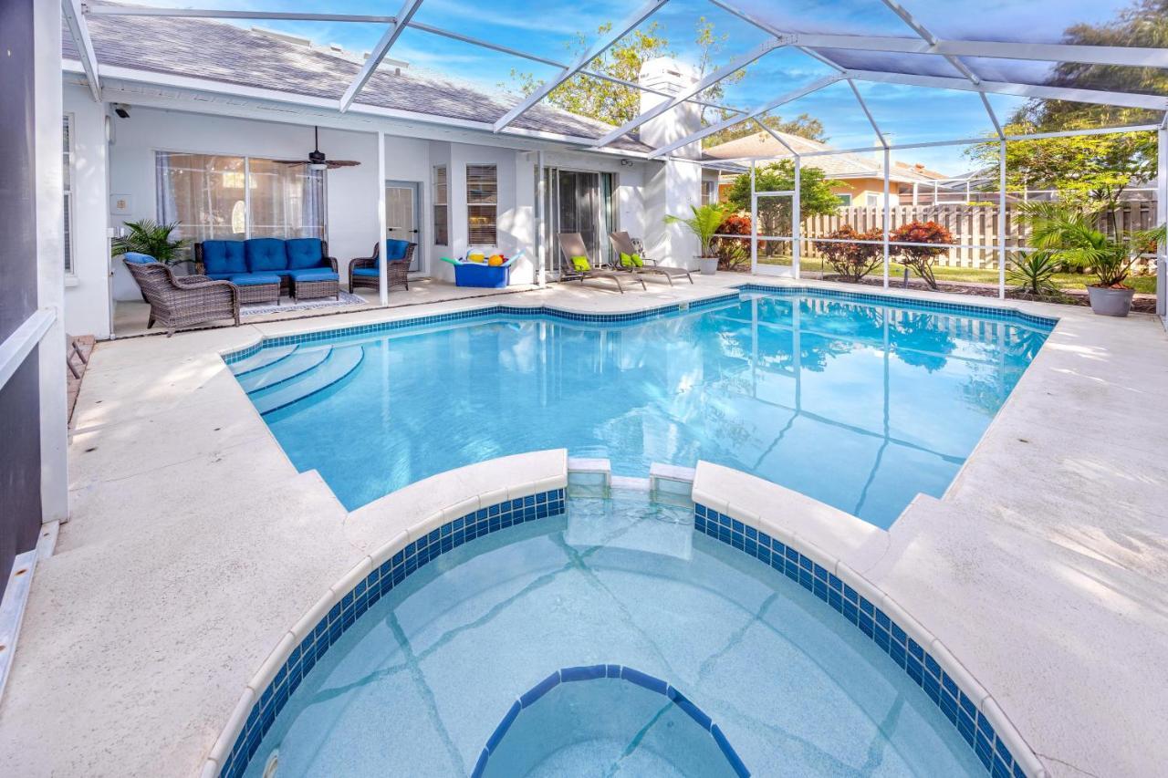 Palm Harbor Paradise - Lovely Home With Pool & Hot Tub Exterior photo