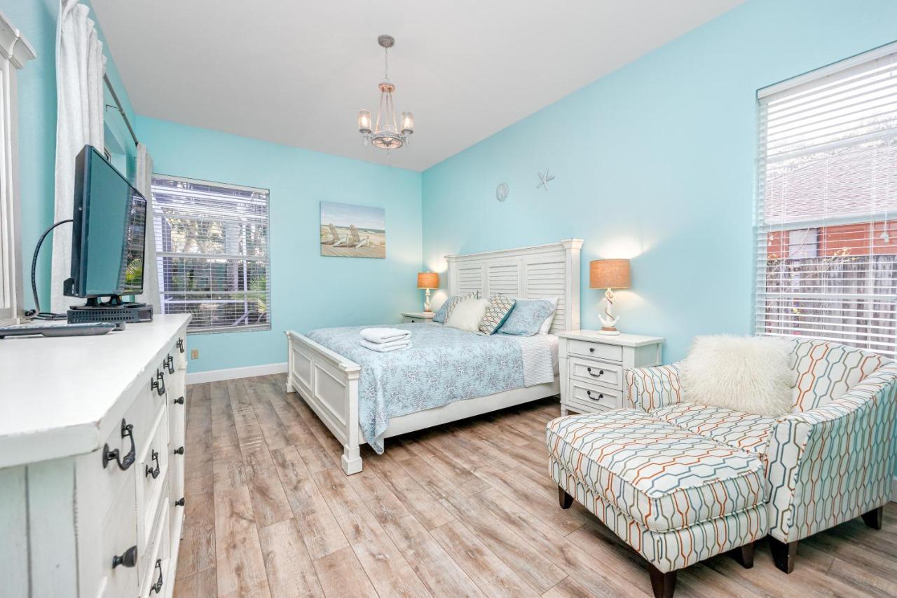 Palm Harbor Paradise - Lovely Home With Pool & Hot Tub Exterior photo