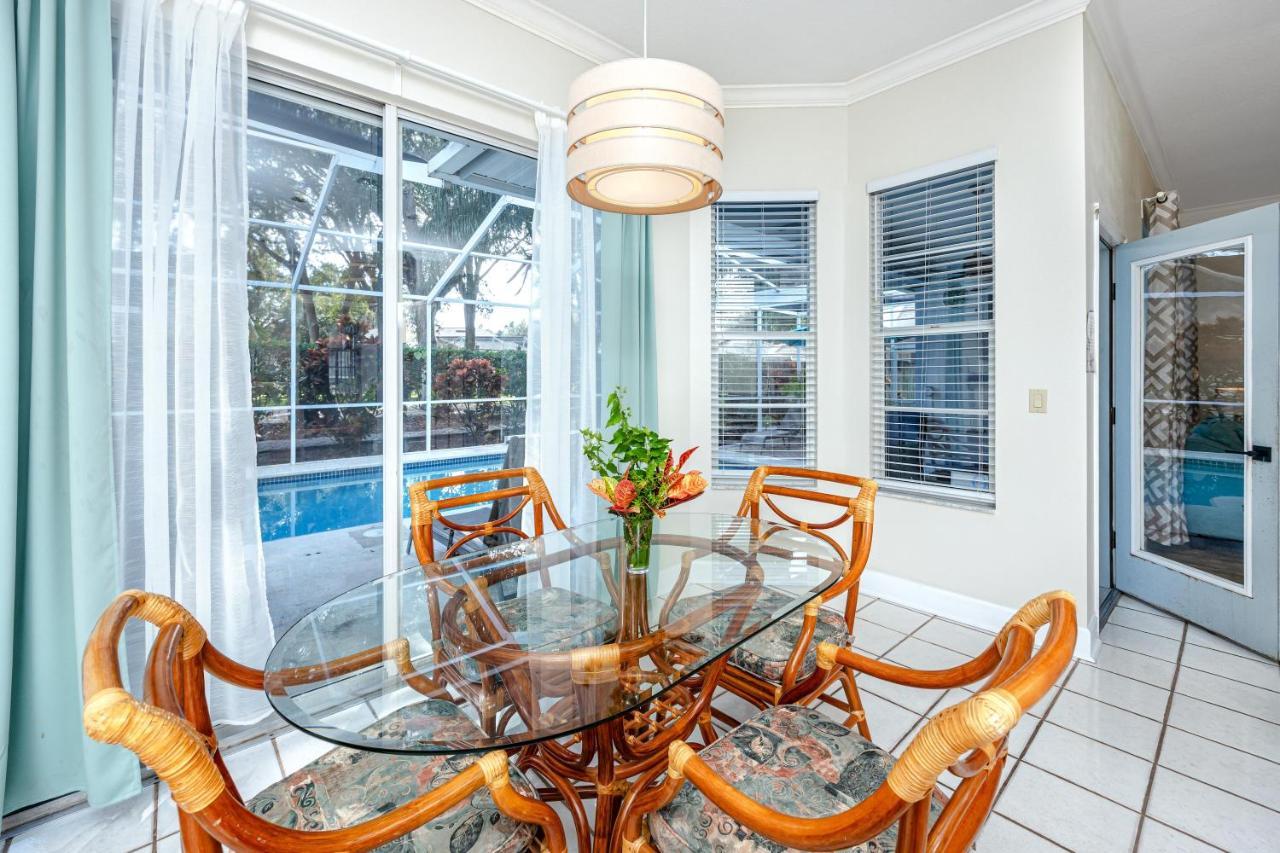 Palm Harbor Paradise - Lovely Home With Pool & Hot Tub Exterior photo